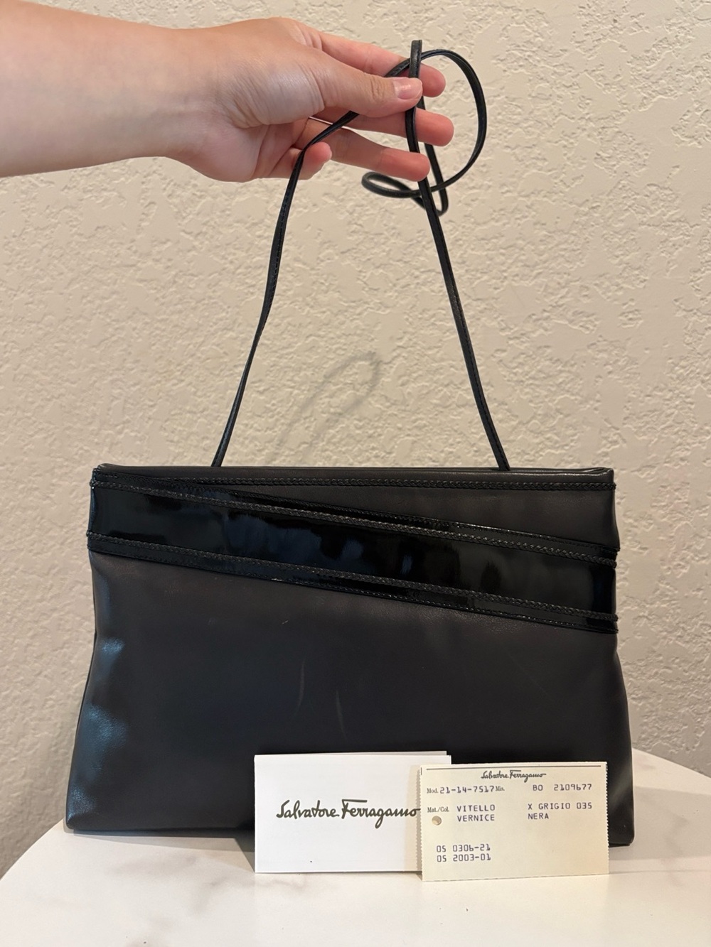 Salvatore Ferragamo Vitello Nera Vernice Clutch Crossbody Bag Black Leather